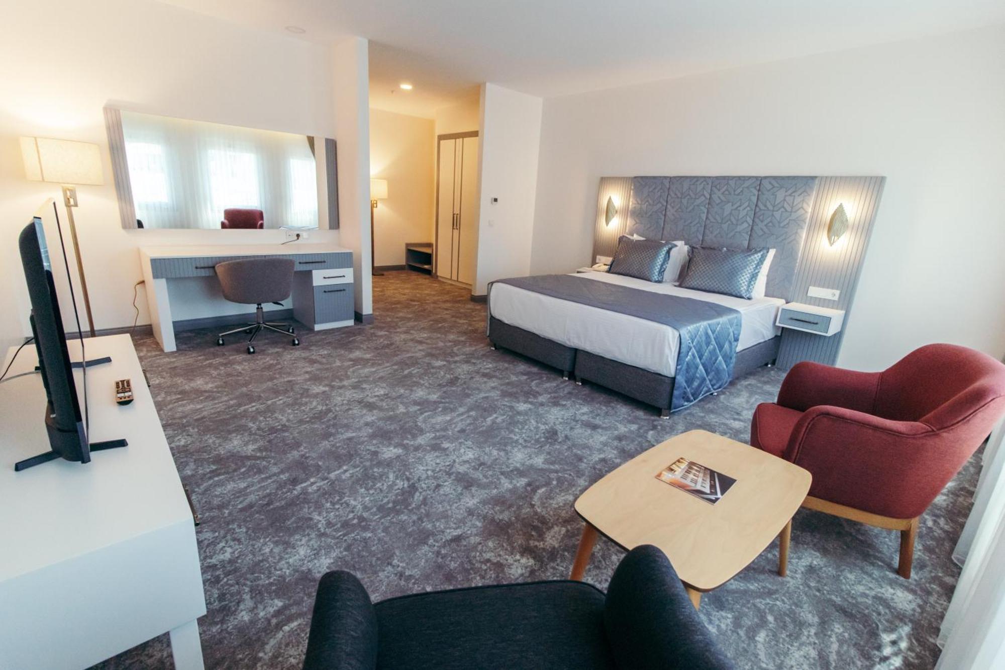 Ck Farabi Otel 4*