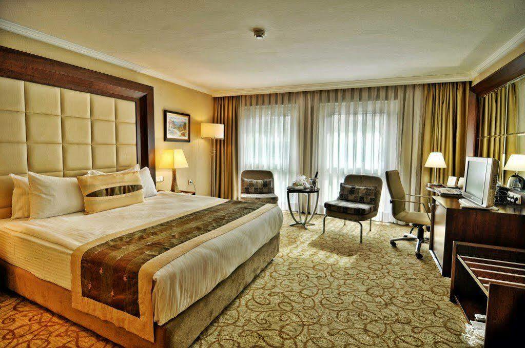 Ck Farabi Otel 4*